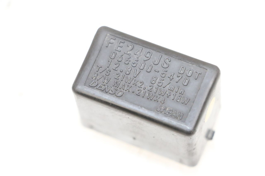 photo de RELE' FRECCE SUZUKI BURGMAN 650 (2013 - 2020) - Dettaglio del componente