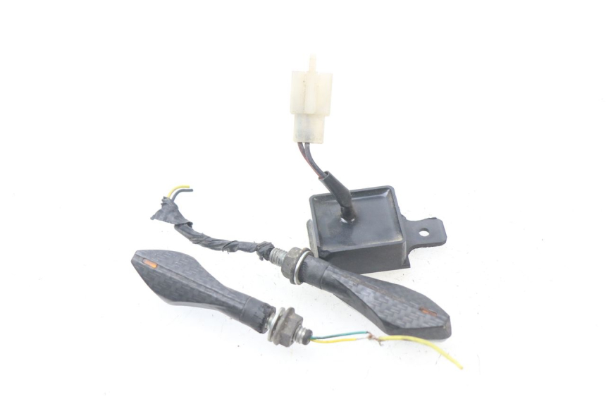 photo de Centralina lampeggiante KAWASAKI ER-6 ER6 N 650 (2009 - 2011) - Dettaglio del componente