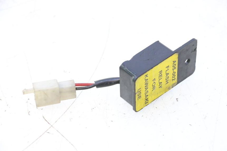 photo de RELE' FRECCE KAWASAKI ER-6 ER6 N 650 (2005 - 2009) - Primo piano tecnico