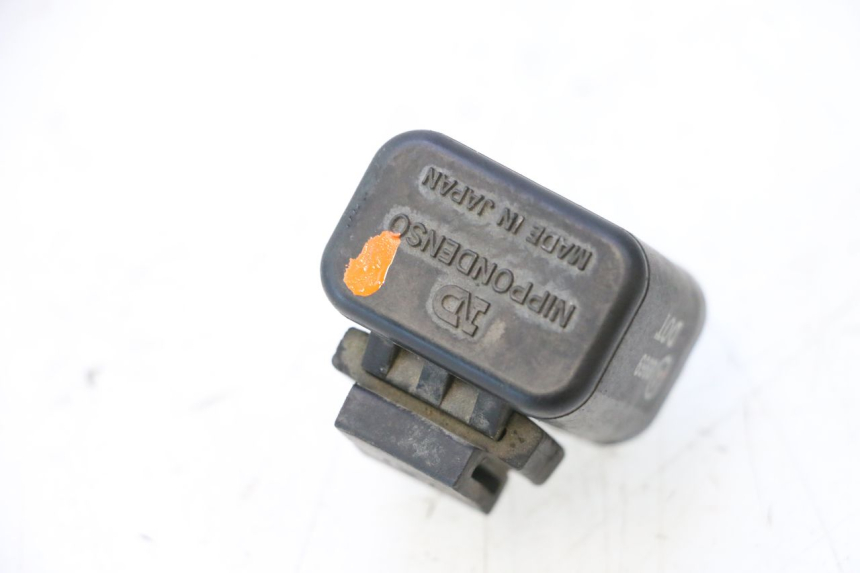 photo de RELE' FRECCE KAWASAKI GPX F ZX750F 750 (1986 - 1990) - Dettaglio del componente
