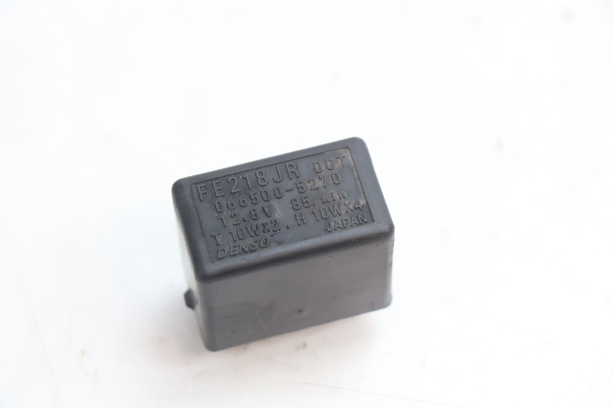 photo de Centralina lampeggiante SUZUKI GSR 600 (2005 - 2012) - Dettaglio del componente
