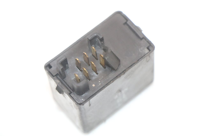 photo de RELE' FRECCE SUZUKI GZ MARAUDER 125 (1998 - 2004) - Altra angolazione