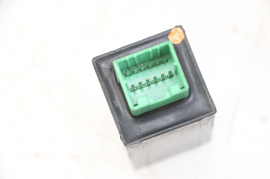 photo de RELE' FRECCE PIAGGIO IE MP3 YOURBAN 300 (2011 - 2016) - Altra angolazione