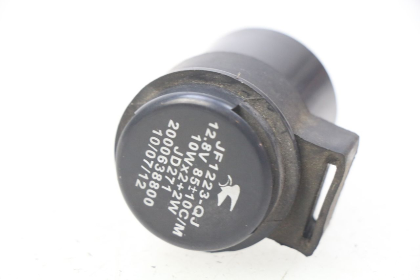 photo de CENTRALINA FRECCE PEUGEOT KISBEE 4T 50 (2010 - 2017) - Zoom sullo stato d'uso