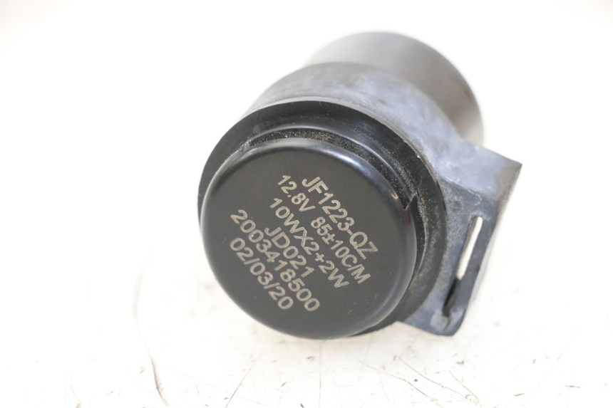 photo de CENTRALE CLIGNOTANTE PEUGEOT KISBEE 4T 50 (2018 - 2022) - Zoom sullo stato d'uso