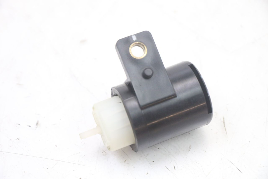 photo de Centralina lampeggiante KYMCO PEOPLE S 125 (2000 - 2008) - Zoom sullo stato d'uso