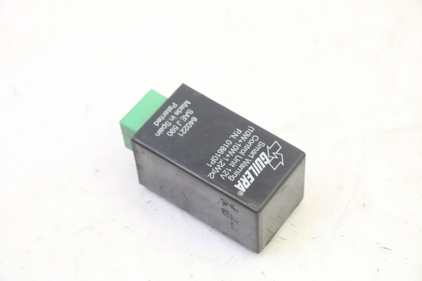 photo de RELE' FRECCE PIAGGIO MP3 RL 250 (2006 - 2010) - Dettaglio del componente