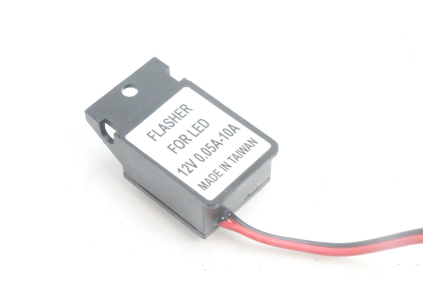 photo de CENTRALINA FRECCE HONDA PCX (JF28) 125 (2009 - 2011) - Dettaglio del componente
