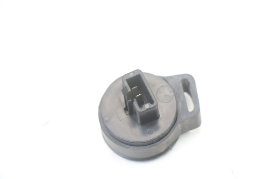 photo de RELE' FRECCE PEUGEOT TREKKER TKR 50 (2005 - 2014) - Zoom sullo stato d'uso