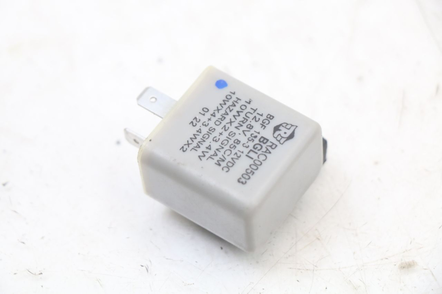 photo de RELE' FRECCE ROYAL ENFIELD SCRAM 411 (2022 - 2024) - Zoom sullo stato d'uso