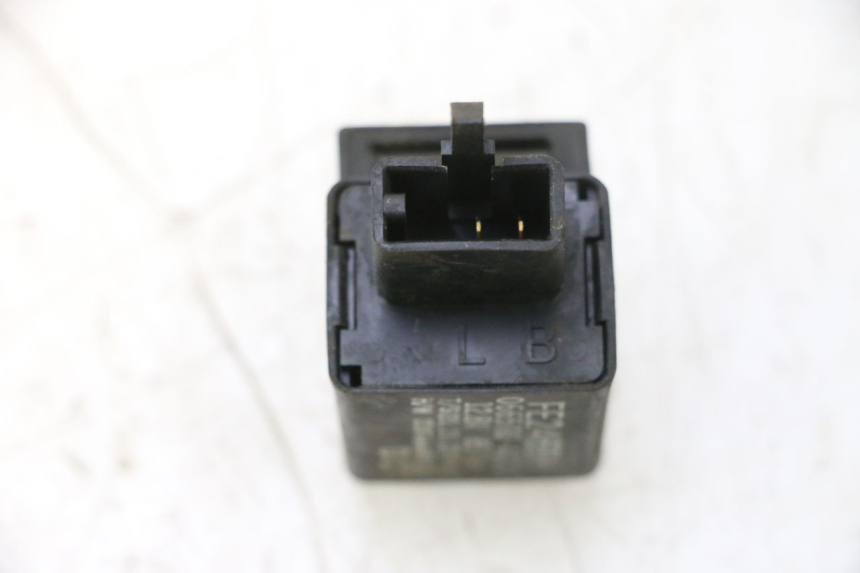 photo de RELE' FRECCE HONDA SH 125 (2001 - 2003) - Dettaglio del componente