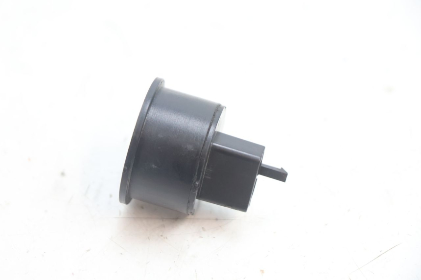 photo de RELE' FRECCE PEUGEOT SPEEDFIGHT LC 50 (1996 - 2002) - Dettaglio del componente