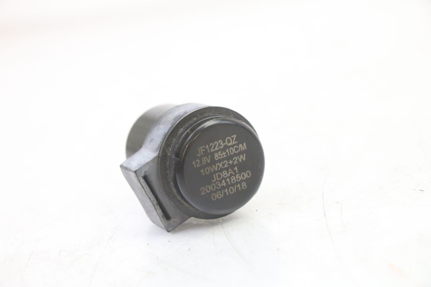 photo de RELE' FRECCE PEUGEOT STREETZONE I 2T 50 (2018 - 2020) - Zoom sullo stato d'uso