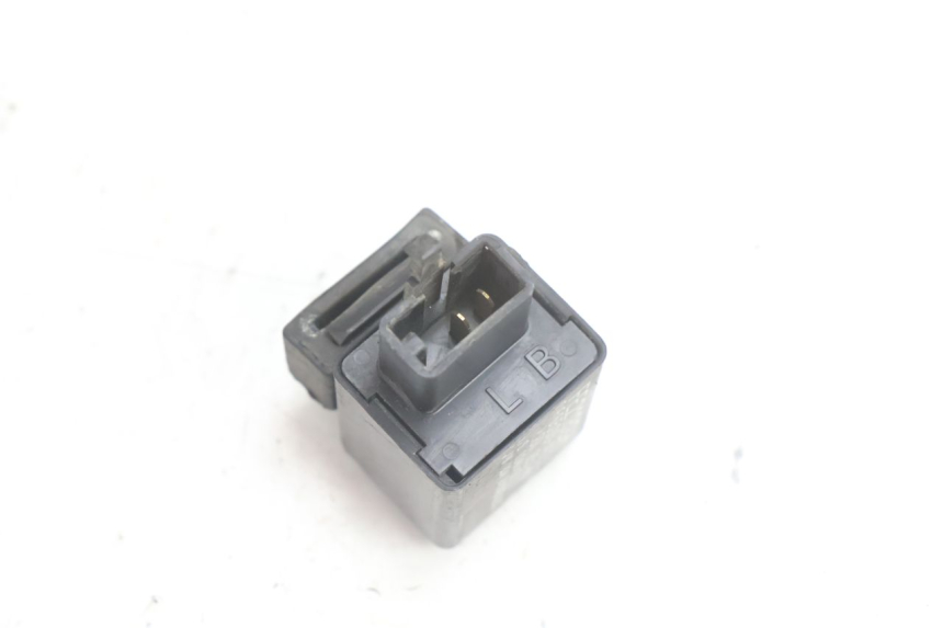 photo de RELE' FRECCE YAMAHA TDM ABS 900 (2002 - 2014) - Altra angolazione