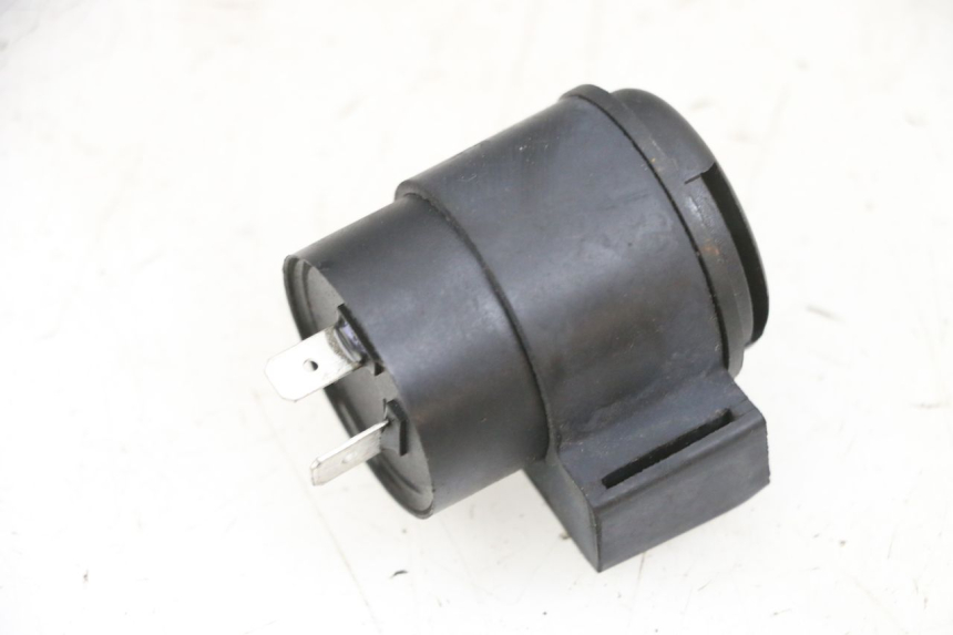 photo de RELE' FRECCE PEUGEOT TWEET PRO EFI 4T 50 (2021 - 2022) - Zoom sullo stato d'uso