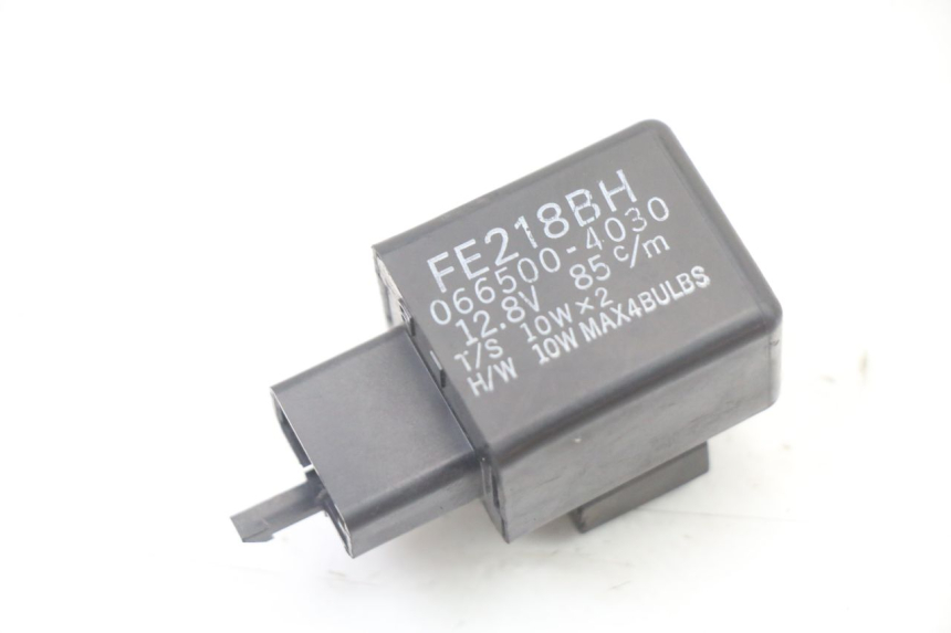 photo de RELE' FRECCE YAMAHA XJ6 600 (2008 - 2016) - Vista principale