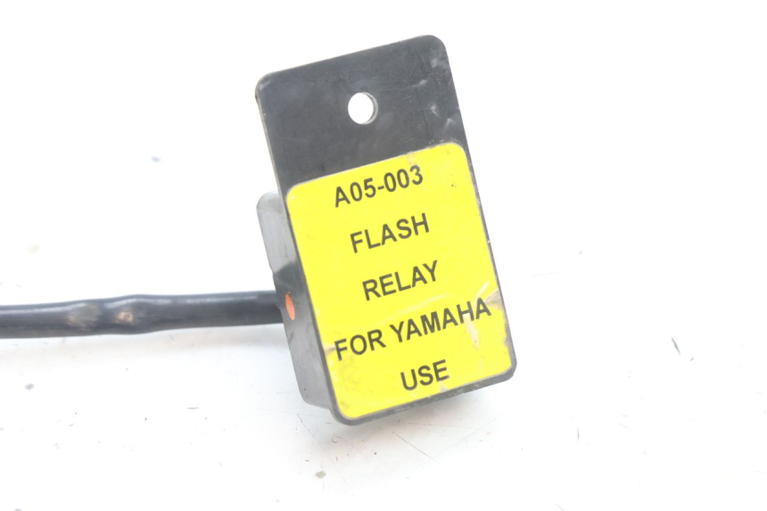 photo de RELE' FRECCE YAMAHA YZF R6 600 (2008 - 2009) - Dettaglio del componente
