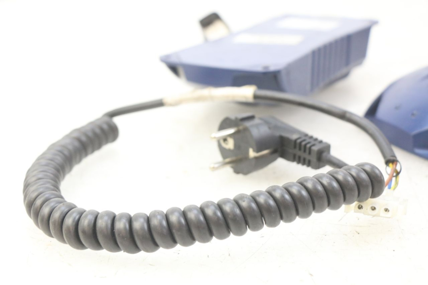 photo de CARICABATTERIE PEUGEOT E-VIVACITY 1 (2012 - 2018) - Caratteristiche distintive