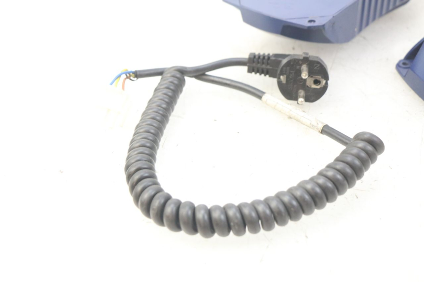 photo de CARICABATTERIE PEUGEOT E-VIVACITY 1 (2012 - 2018) - Zoom sui componenti