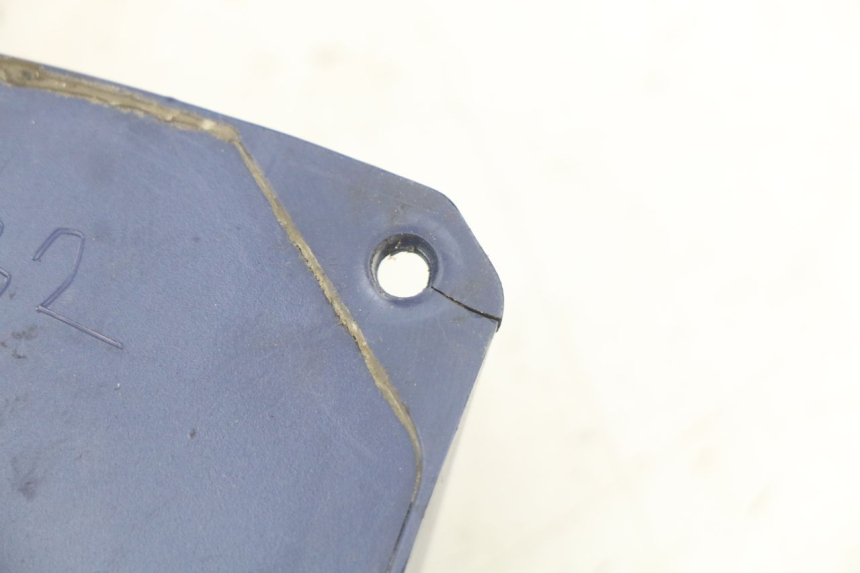 photo de CARICABATTERIE PEUGEOT E-VIVACITY 1 (2012 - 2018) - Dettagli dei punti di fissaggio