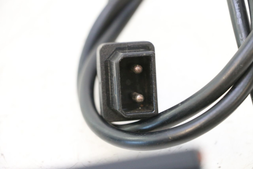 photo de CARICA BATTERIA BAIKU SAKURA 1 (2021 - 2025) - Zoom sullo stato d'uso