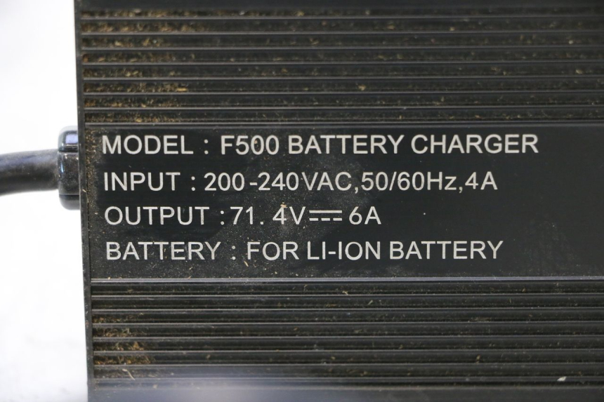 photo de CARICA BATTERIA BAIKU SAKURA 1 (2021 - 2025) - Marcature e riferimenti originali