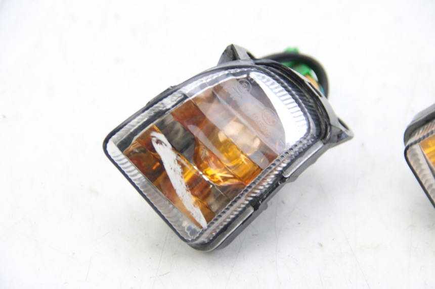 photo de CLIGNOTANTE POSTERIORE ECCITY ARTELEC 670 1 (2013 - 2017) - Zoom sullo stato d'uso