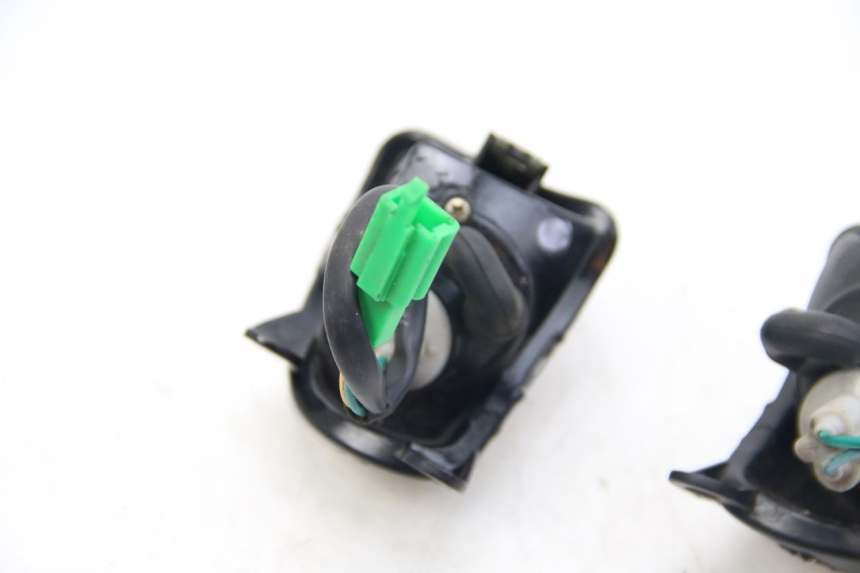 photo de CLIGNOTANTE POSTERIORE ECCITY ARTELEC 670 1 (2013 - 2017) - Stato della superficie e materiale