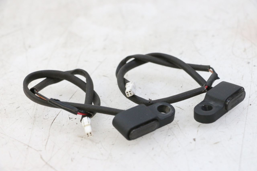 photo de FRECCE POSTERIORE DERBI SENDA SM DRD X-TREME 50 (2011 - 2017) - Stato della superficie e materiale