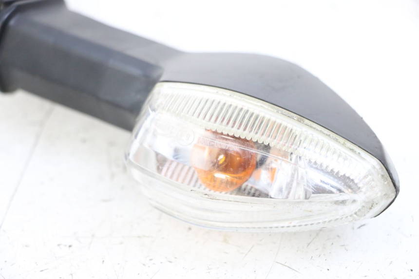 photo de FRECCE DESTRA POSTERIORE SUZUKI ADDRESS 110 (2015 - 2020) - Dettagli dei punti di fissaggio