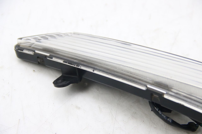 photo de FANALE POSTERIORE DESTRO ECCITY ARTELEC 670 1 (2013 - 2017) - Zoom sullo stato d'uso