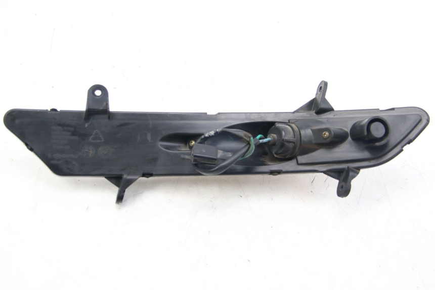 photo de FANALE POSTERIORE DESTRO ECCITY ARTELEC 670 1 (2013 - 2017) - Dettagli dei punti di fissaggio