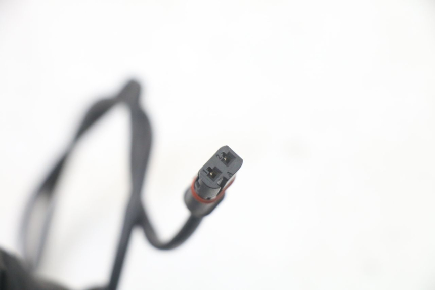 photo de FRECCE DESTRA POSTERIORE BMW S RR ABS S1000RR 1000 (2015 - 2018) - Primo piano tecnico