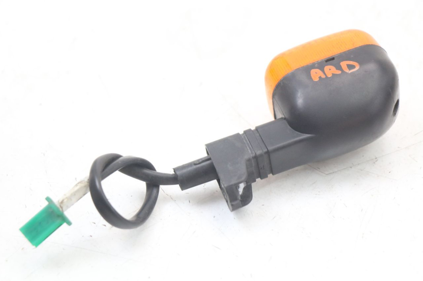 photo de CLIGNOTANTE POSTERIORE DESTRA YAMAHA BW'S BWS 125 (2010 - 2013) - Primo piano tecnico