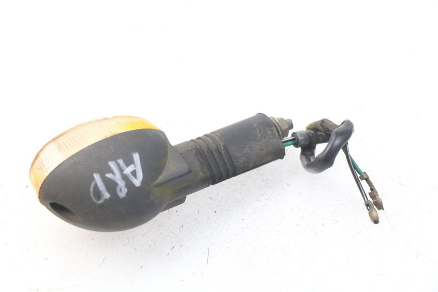 photo de FANALE POSTERIORE DESTRO HYOSUNG COMET GTR 125 (2007 - 2014) - Primo piano tecnico