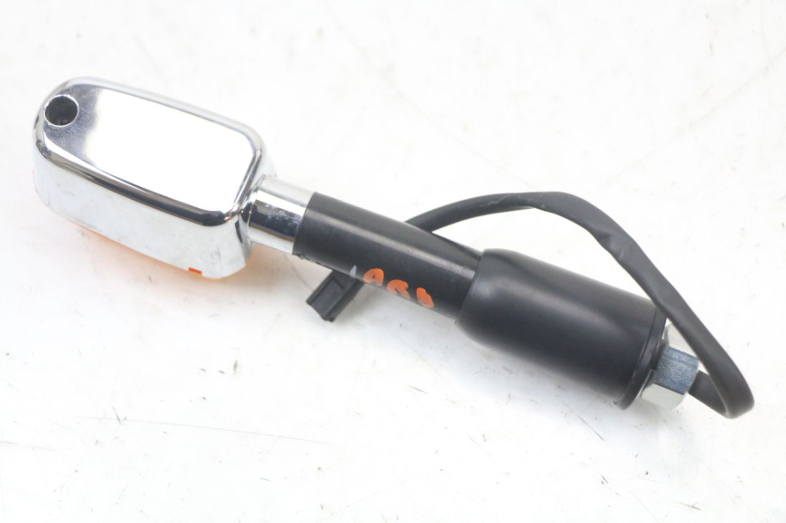 photo de FRECCE DESTRA POSTERIORE ROYAL ENFIELD CONTINENTAL GT 650 (2019 - 2024) - Primo piano tecnico