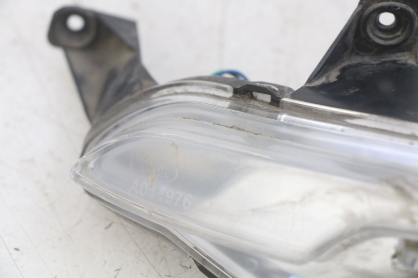 photo de FANALE POSTERIORE DESTRO PEUGEOT DJANGO 4T 50 (2014 - 2019) - Stato della superficie e materiale