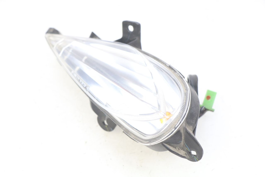photo de FANALE POSTERIORE DESTRO YAMAHA D'ELIGHT DELIGHT 115 (2013 - 2017) - Primo piano tecnico
