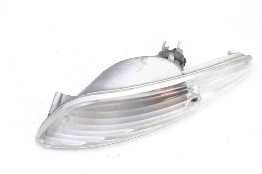 photo de FANALE POSTERIORE DESTRO PEUGEOT ELYSEO 125 (1999 - 2004) - Zoom sullo stato d'uso