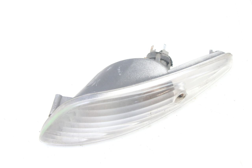 photo de FANALE POSTERIORE DESTRO PEUGEOT ELYSTAR 50 (2002 - 2014) - Zoom sullo stato d'uso