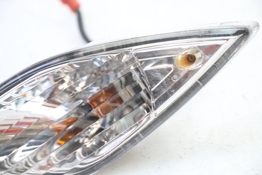 photo de FRECCE DESTRA POSTERIORE SYM FIDDLE 3 III 50 (2014 - 2020) - Zoom sullo stato d'uso