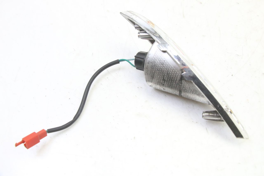 photo de FRECCE DESTRA POSTERIORE SYM FIDDLE 3 III 50 (2014 - 2020) - Altra angolazione