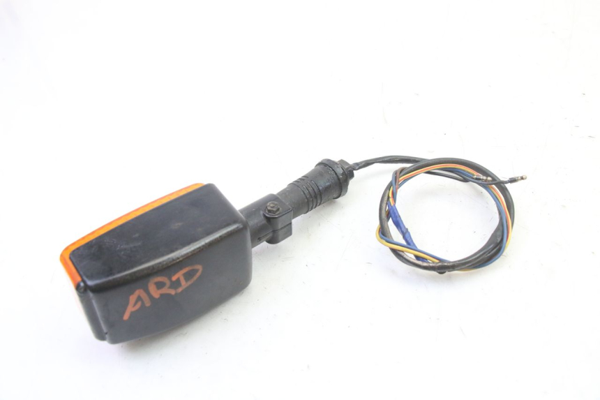 photo de FRECCE DESTRA POSTERIORE YAMAHA FJ 36Y 1100 (1984 - 1985) - Primo piano tecnico