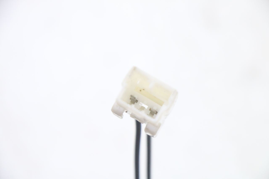 photo de FANALE POSTERIORE DESTRO PIAGGIO FLY 2T 50 (2004 - 2017) - Dettagli dei punti di fissaggio