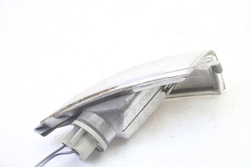 photo de FANALE POSTERIORE DESTRO PIAGGIO FLY 2T 50 (2004 - 2017) - Zoom sullo stato d'uso