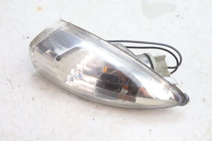 photo de FANALE POSTERIORE DESTRO PIAGGIO FLY 2T 50 (2004 - 2017) - Zoom sullo stato d'uso