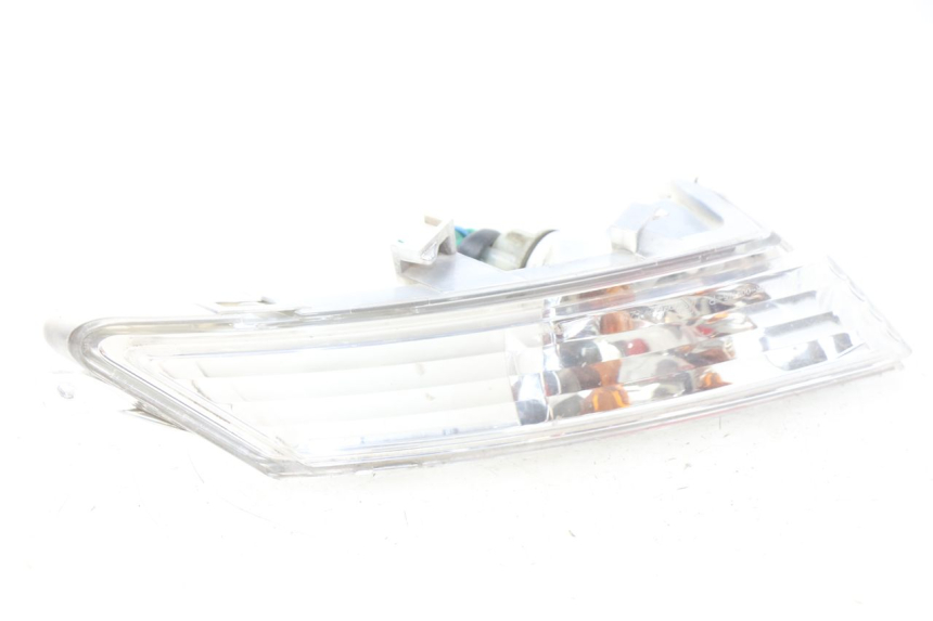 photo de FANALE POSTERIORE DESTRO PEUGEOT GEOPOLIS 400 (2007 - 2013) - Dettagli dei punti di fissaggio