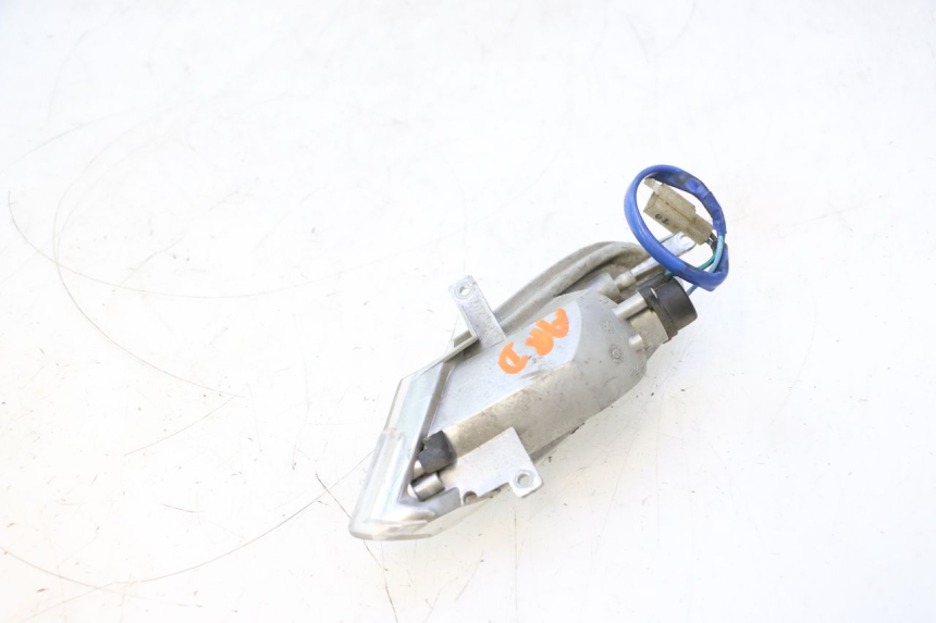 photo de FANALE POSTERIORE DESTRO KYMCO GRAND DINK 125 (2008 - 2014) - Zoom sullo stato d'uso