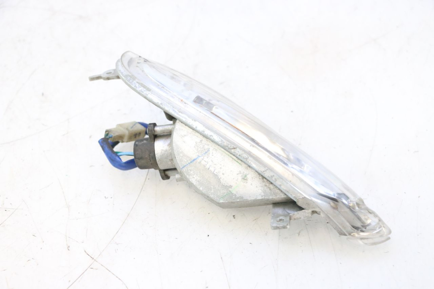 photo de FANALE POSTERIORE DESTRO KYMCO GRAND DINK 125 (2008 - 2014) - Primo piano tecnico