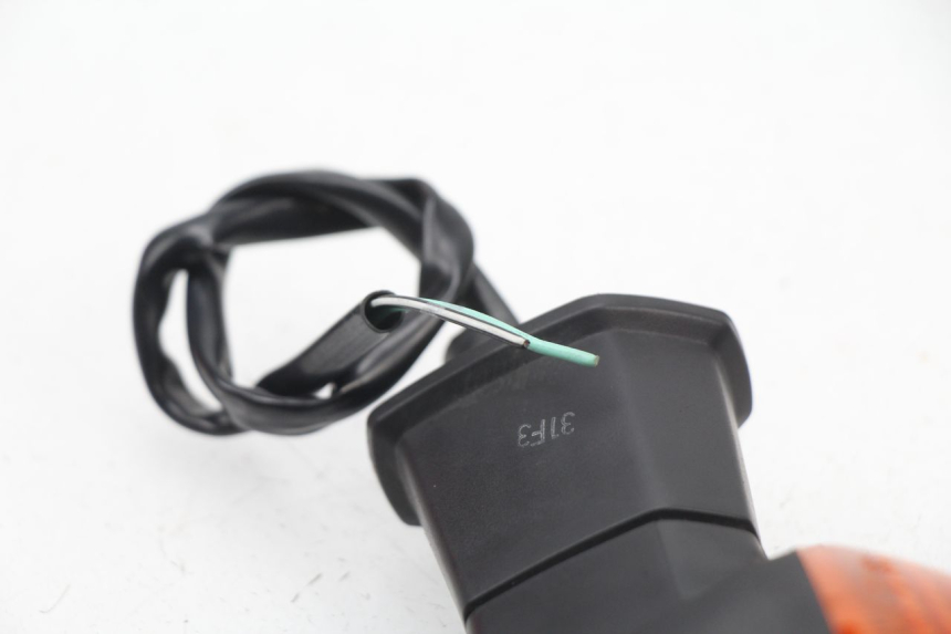 photo de FRECCE DESTRA POSTERIORE SUZUKI GSF N BANDIT 600 (2000 - 2004) - Dettaglio del componente